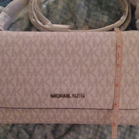 Michael Kors bag - Picture 5 of 7